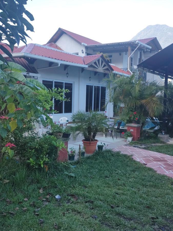 Hosteria Del Centro Santiago Atitlán Buitenkant foto