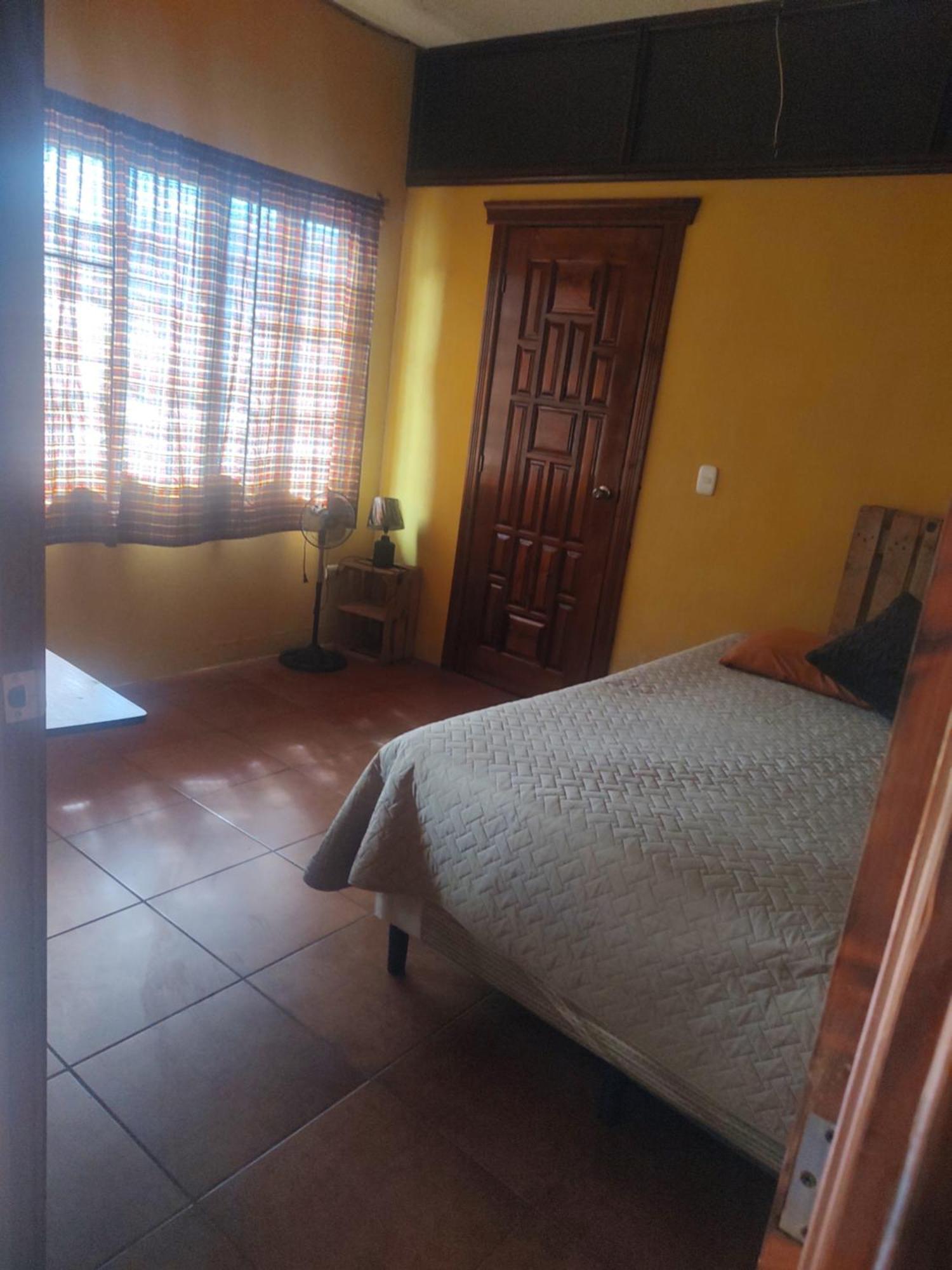 Hosteria Del Centro Santiago Atitlán Buitenkant foto