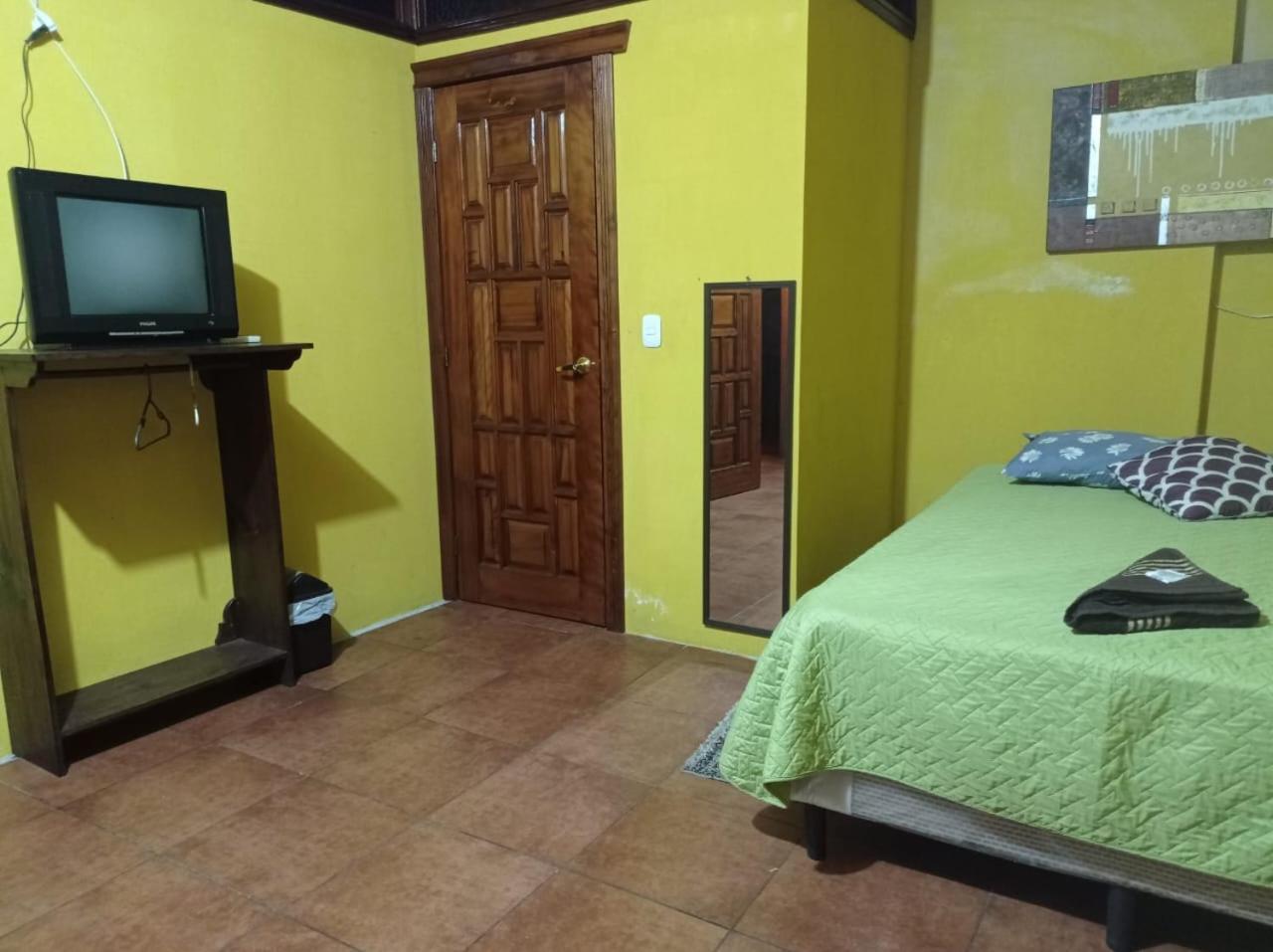 Hosteria Del Centro Santiago Atitlán Buitenkant foto