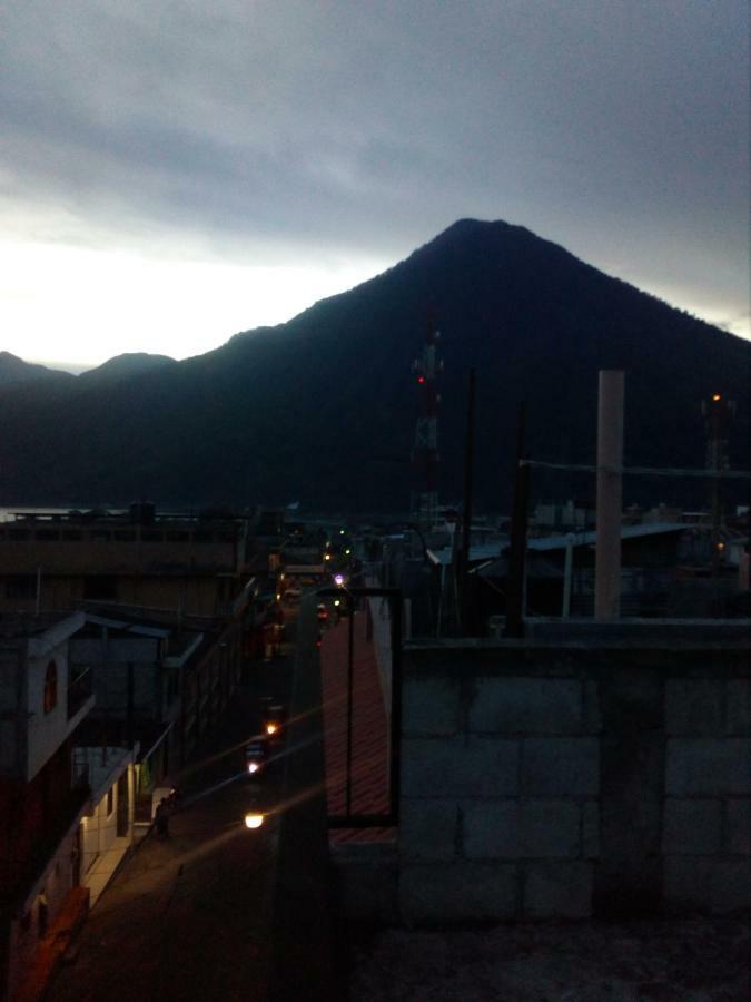 Hosteria Del Centro Santiago Atitlán Buitenkant foto